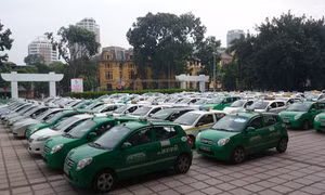 Khi kinh doanh thương quyền taxi bị thả nổi - Bài 1
