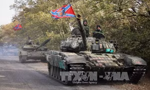Gia tăng vi phạm ngừng bắn tại miền Đông Ukraine 