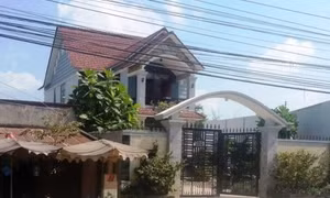 Đột nhập nhà Bí thư huyện ủy Đức Hòa là để trộm cắp tài sản