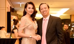 Siêu mẫu Thanh Hằng tỏa sáng tại Hà Nội