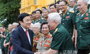 Chủ tịch nước gặp mặt các cựu chiến binh sư đoàn anh hùng 