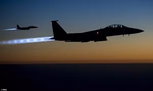 Anh lần đầu không kích IS tại Syria 
