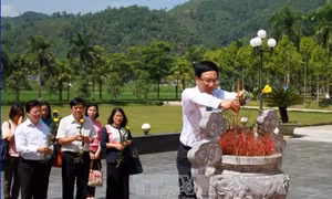 Phó Thủ tướng Phạm Bình Minh thăm "Thủ đô kháng chiến" 