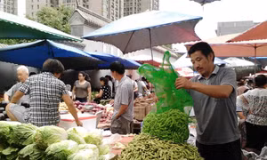 Chợ ở Trung Quốc - Nơi phụ nữ lép vế trước đàn ông 