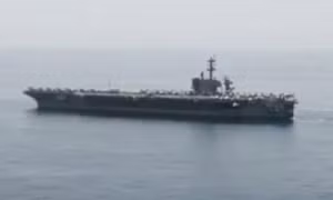 Đội tàu Iran đang di chuyển ra xa Yemen