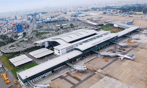 Sân bay Tân Sơn Nhất mất tần số điều hành bay