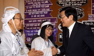 Chủ tịch nước viếng Giáo sư Trần Văn Khê