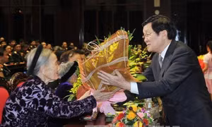 Chủ tịch nước dự Giao lưu nghệ thuật "Khát vọng đoàn tụ"