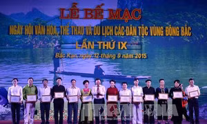 Tôn vinh bản sắc văn hóa các dân tộc vùng Đông Bắc