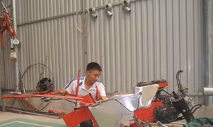 Nhà sáng chế trẻ và máy nông nghiệp “8 trong 1”