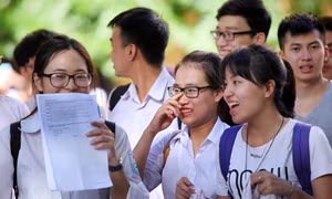 Nghiêm túc, nhưng không gây căng thẳng cho thí sinh