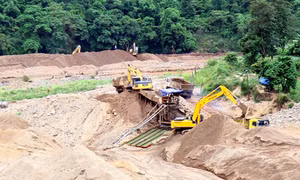 Xung quanh việc mở thủ tục phá sản với Công ty vàng Phước Sơn