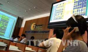 Vn-Index giảm điểm, thị trường ngập sắc đỏ 