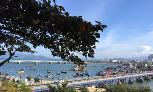 Không khí đón Tết tại Nha Trang