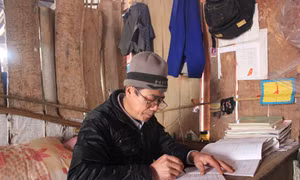“Gieo chữ” ở bản