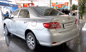 Toyota Việt Nam triệu hồi gần 4.000 xe Corolla và Vios 