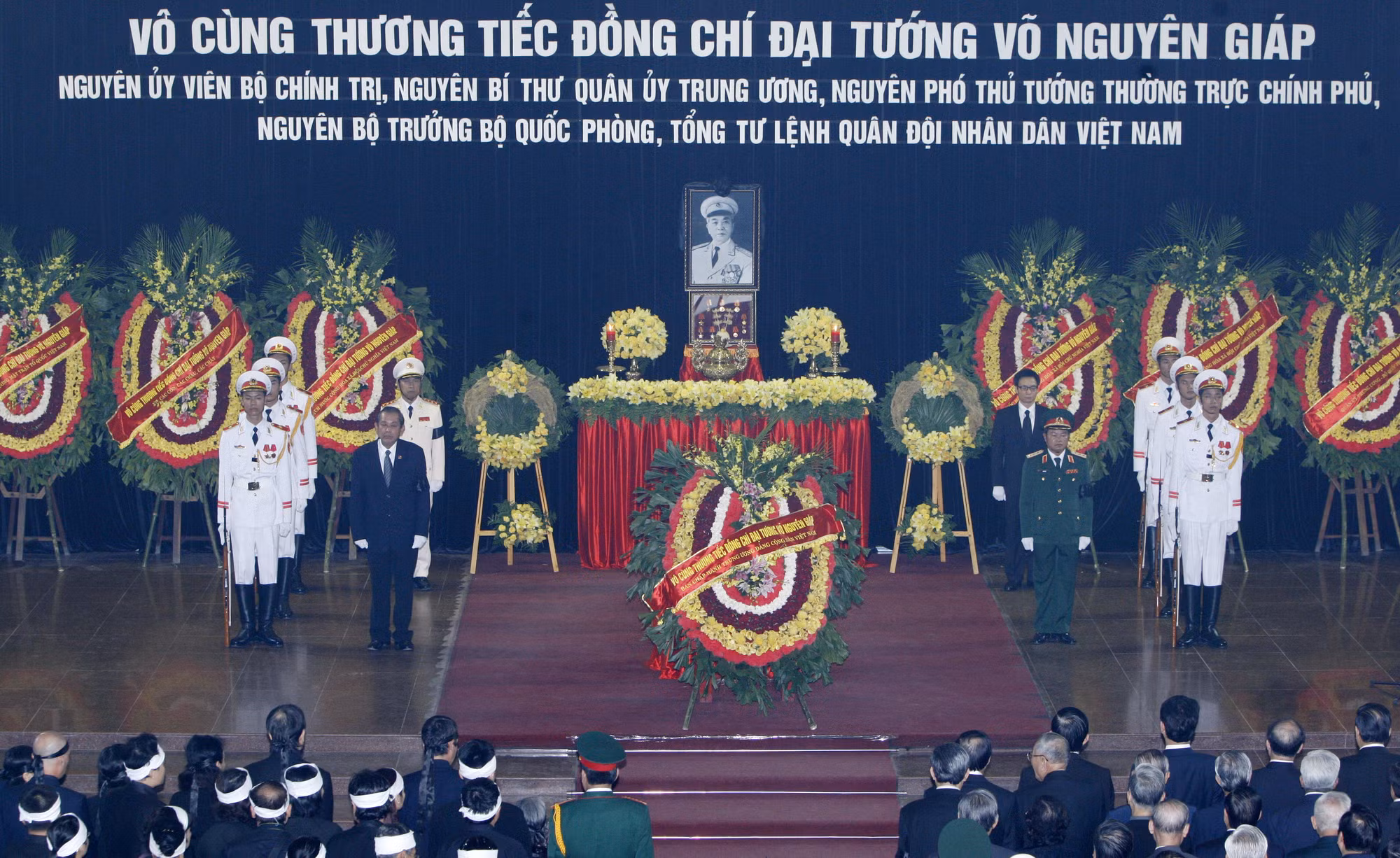 Tổng bí thư đọc Lời điếu đưa tiễn Đại tướng Võ Nguyên Giáp ảnh 2
