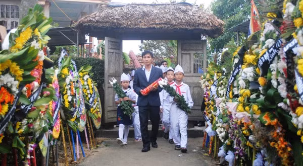 Người dân cả nước về với quê hương Đại tướng ảnh 3