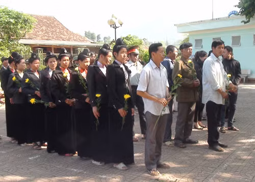 Đồng bào thành kính, tiếc thương Đại tướng ảnh 5