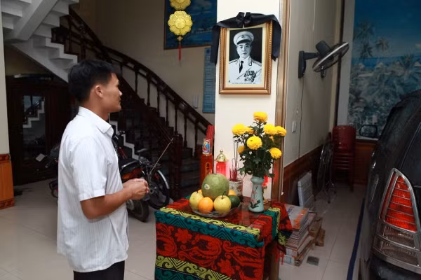 Người dân cả nước về với quê hương Đại tướng ảnh 7