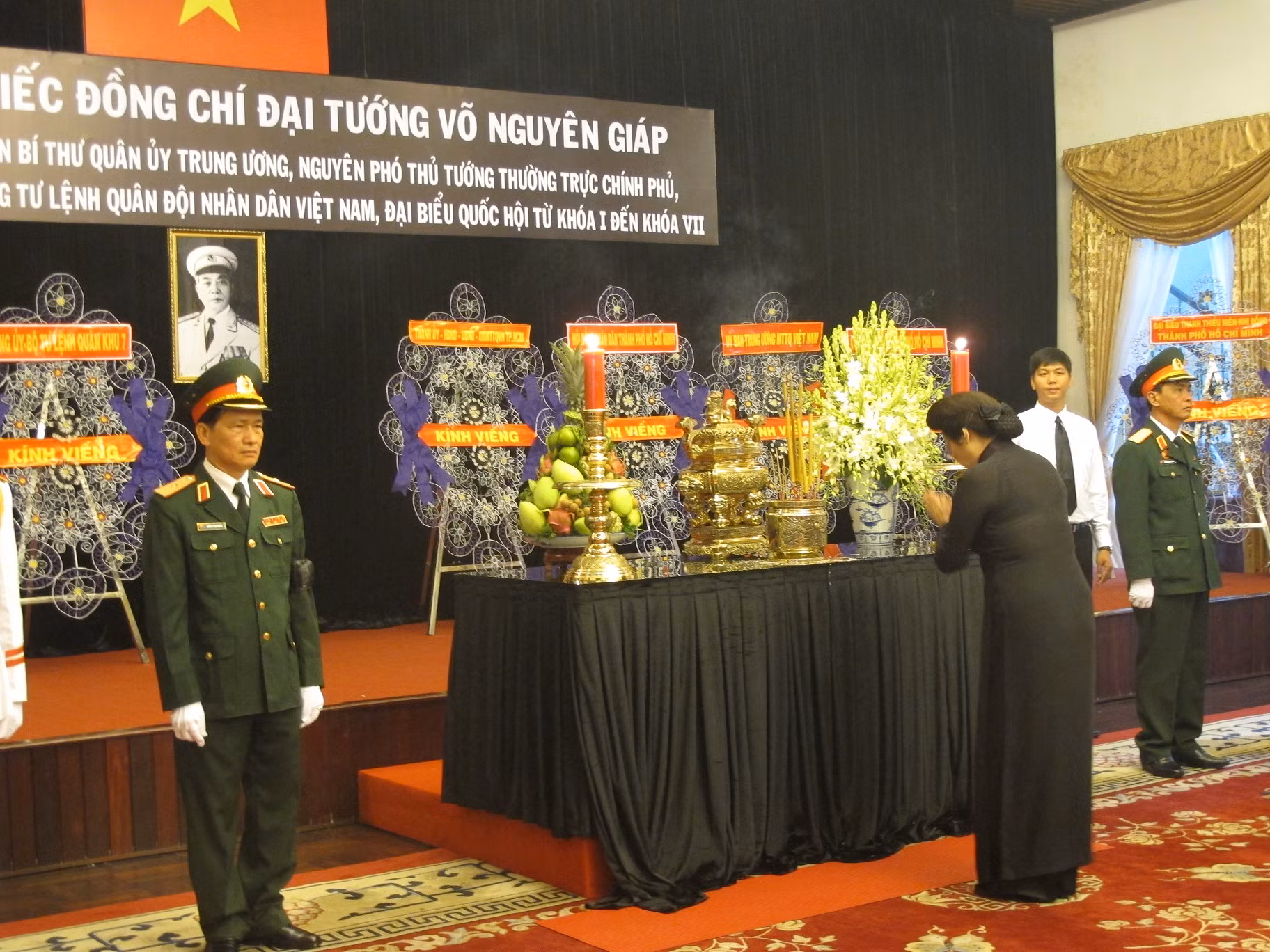 Lễ viếng Đại tướng Võ Nguyên Giáp tại thành phố Hồ Chí Minh ảnh 1