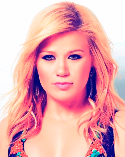 Ngôi sao nhạc Pop Kelly Clarkson biểu diễn trong đêm chung kết Hoa hậu Việt Nam 2014 ảnh 2
