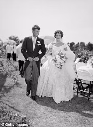 Phát hiện ảnh cưới chưa từng công bố của cố Tổng thống Kennedy ảnh 7