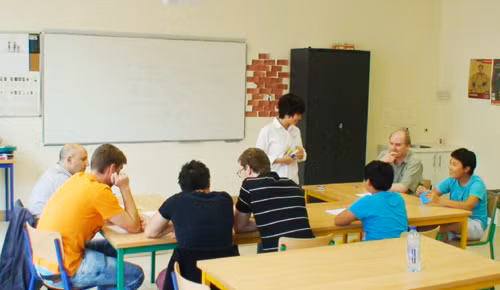 Giúp con em Việt kiều tại Bỉ gìn giữ cội nguồn ảnh 1