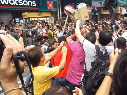 Biểu tình ở Hong Kong: Tiếp tục giằng co tại Mong Kok ảnh 8