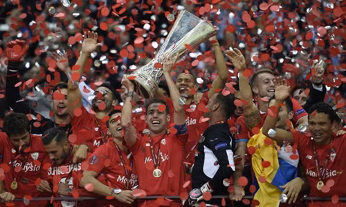 Sevilla đi vào lịch sử Europa League ảnh 1