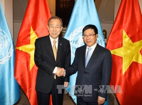 Phó Thủ tướng Phạm Bình Minh hội đàm với TTK Ban Ki-moon ảnh 1