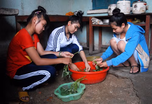 Nặng lòng với nghiệp 'trồng người' ảnh 2