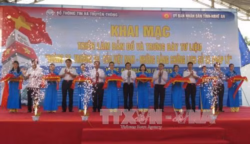Triển lãm 'Hoàng Sa, Trường Sa của Việt Nam' tại Nghệ An ảnh 1