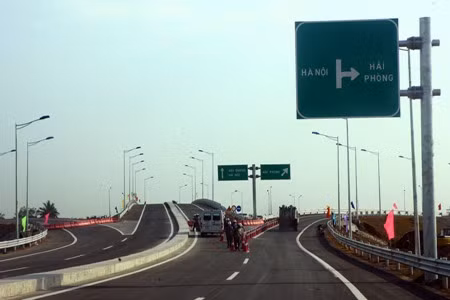Thông xe 22,7 km cao tốc Hà Nội – Hải Phòng đầu tiên ảnh 7