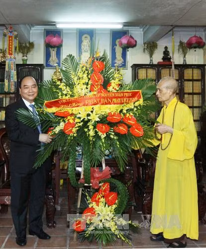 Chúc mừng Pháp chủ Giáo hội Phật giáo Việt Nam nhân Đại lễ Phật đản ảnh 2