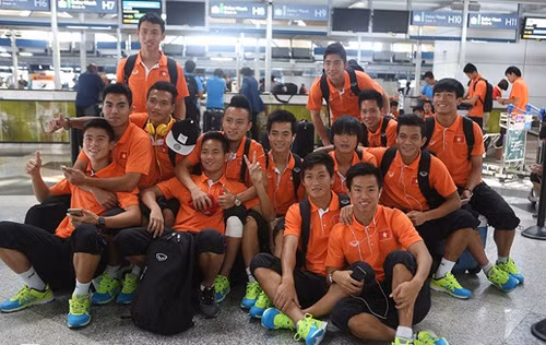 U23 Việt Nam sang Singapore dự SEA Games 28 ảnh 1