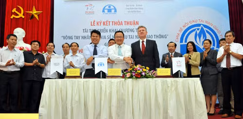 Prudential Việt Nam tài trợ Chương trình “Vòng tay nhân ái chia sẻ nỗi đau tai nạn giao thông” giai đoạn 2 ảnh 2