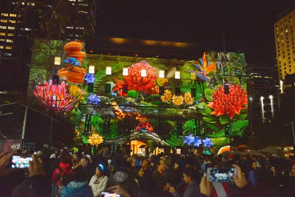 Lung linh lễ hội ánh sáng Vivid Sydney 2015 ảnh 1