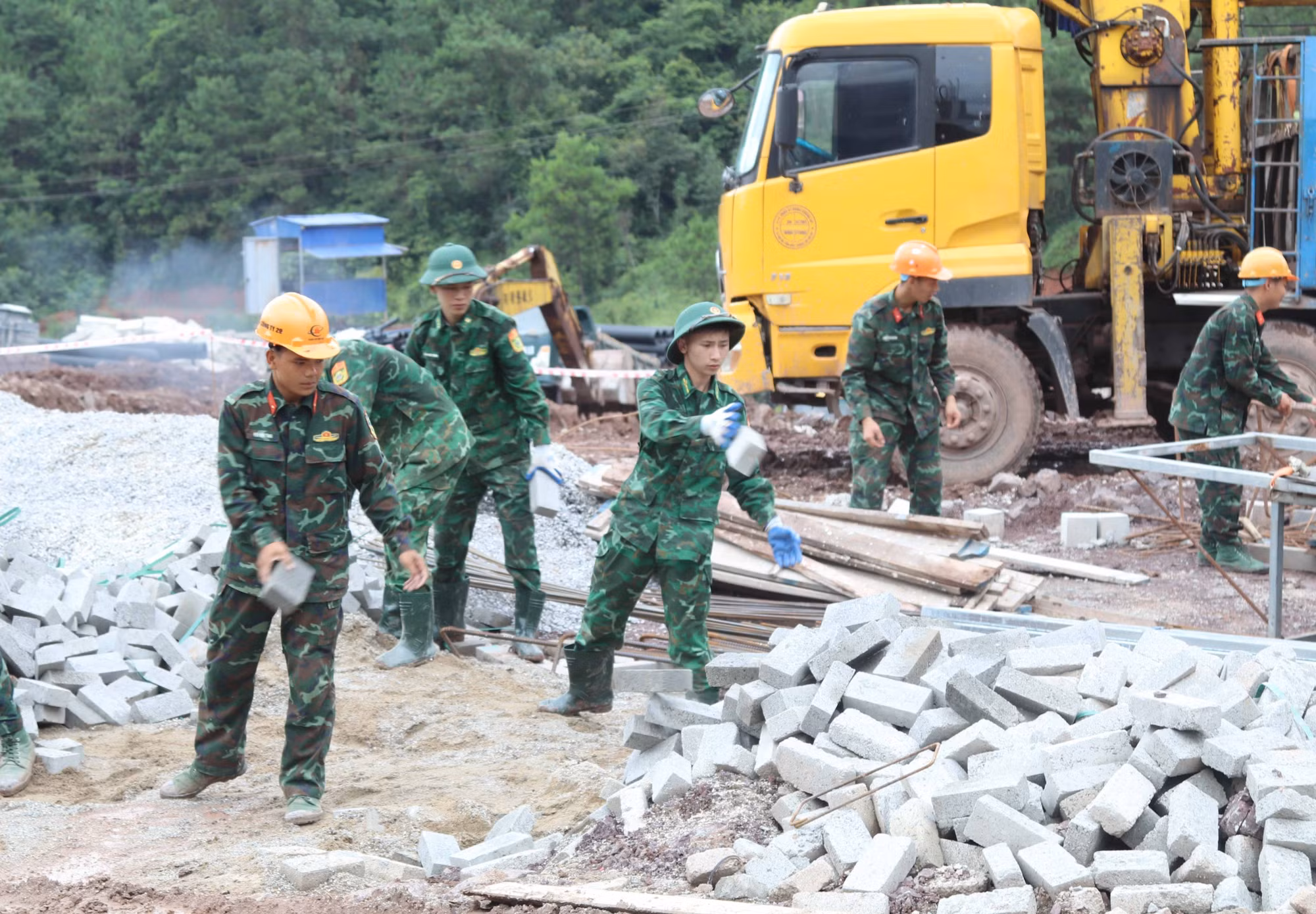 truong-hoc-bien-cuong-10082026-04.jpg