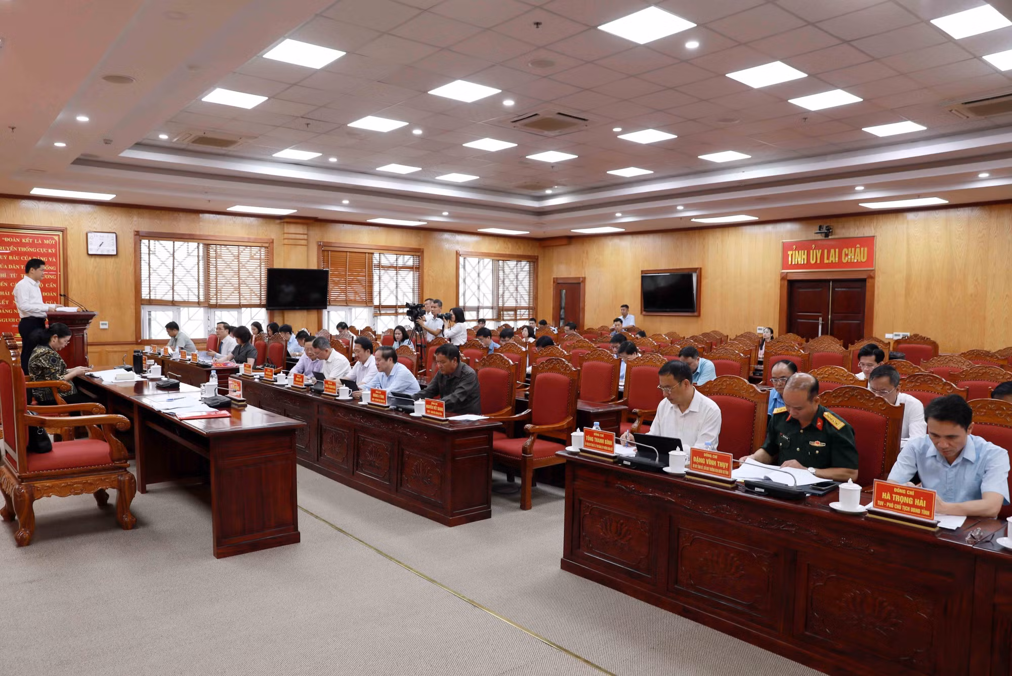 Các đại biểu dự Hội nghị.