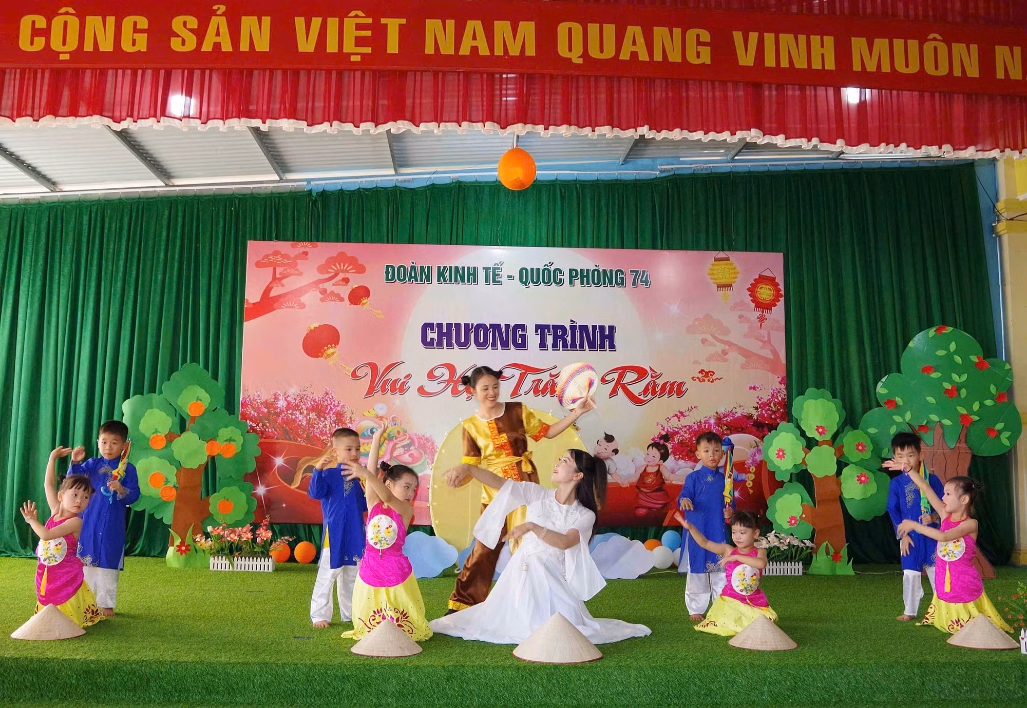 Nhiều hoạt động ý nghĩa được các Đoàn Kinh tế Quốc phòng trực thuộc Binh đoàn 15 tổ chức cho các cháu thiếu nhi tại 19 xã tại tỉnh Gia Lai.