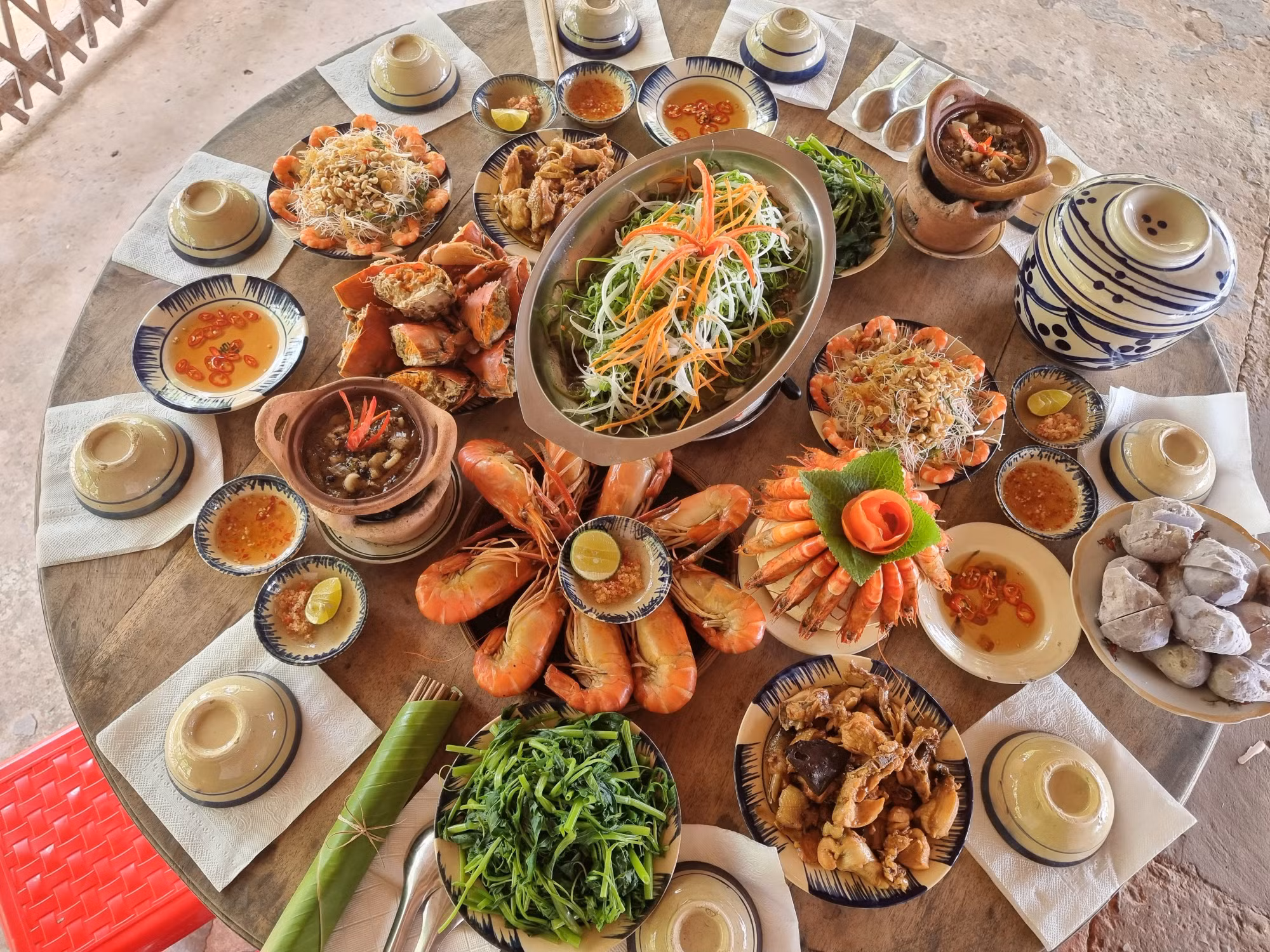 Ẩm thực tại Điểm du lịch cộng đồng Cồn Chim, xã Hòa Minh (Vĩnh Long). Ảnh: TTXVN phát