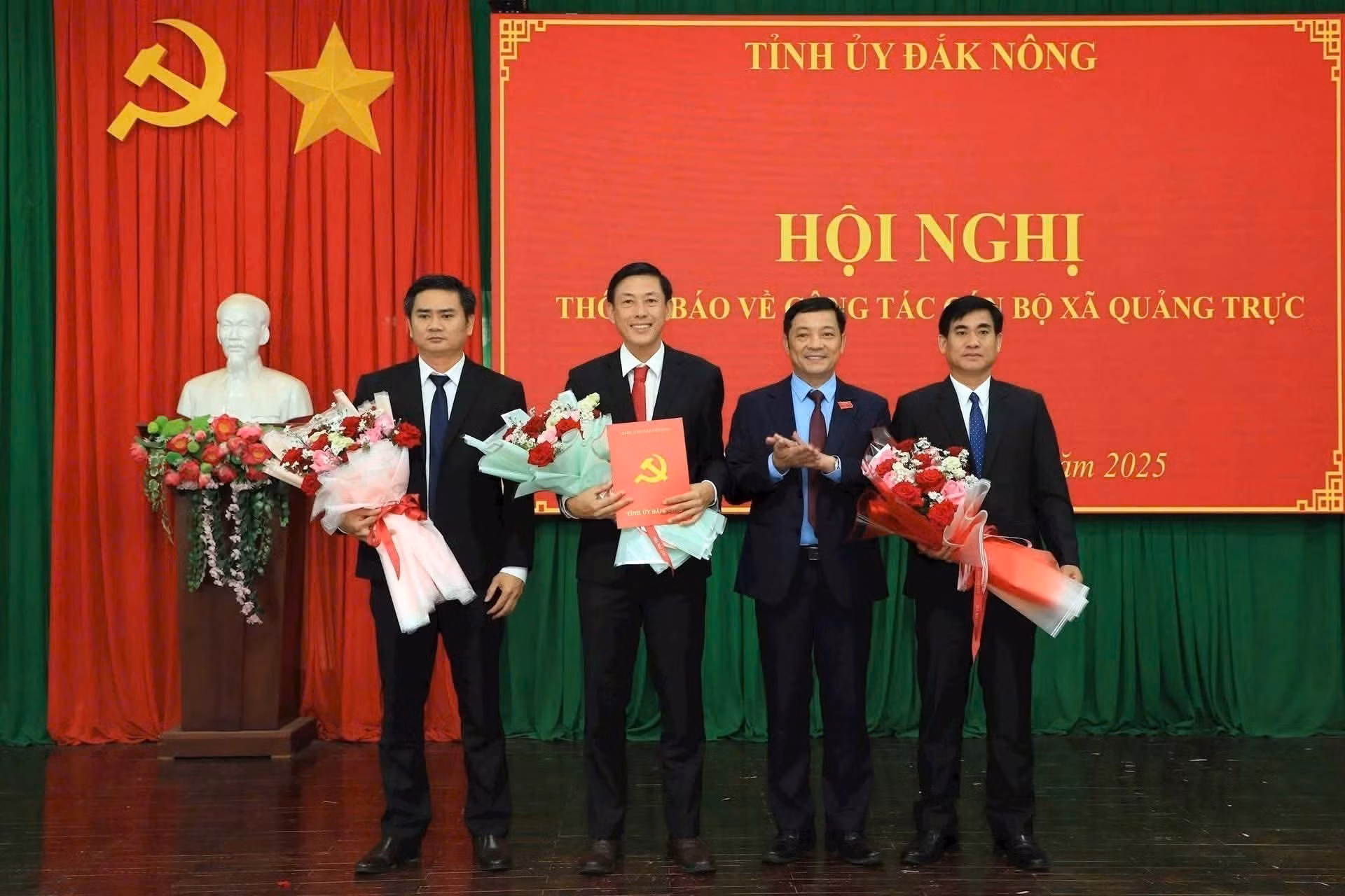 Các xã biên giới Lâm Đồng nhanh chóng kiện toàn tổ chức, bộ máy, vận hành ổn định theo mô hình mới. Ảnh: TTXVN phát