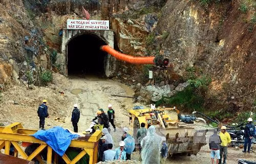 Sập hầm tại thủy điện Đa Dâng, 11 người mắc kẹt ảnh 1