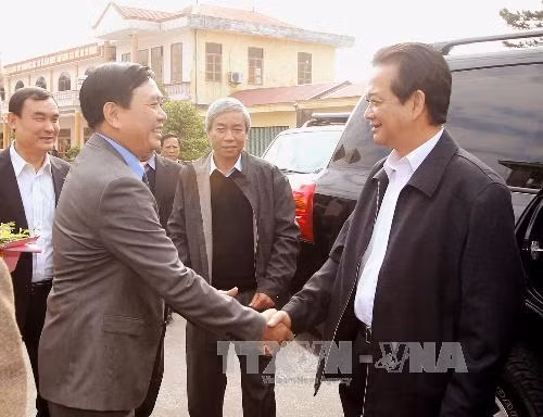 Thủ tướng Nguyễn Tấn Dũng tiếp xúc cử tri Hải Phòng ảnh 1