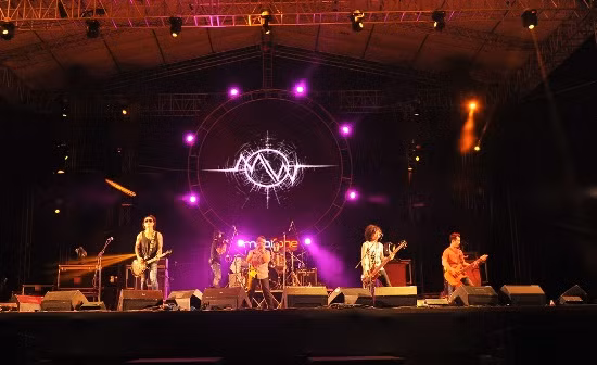 Rockstorm bùng cháy đất sông Hàn ảnh 4