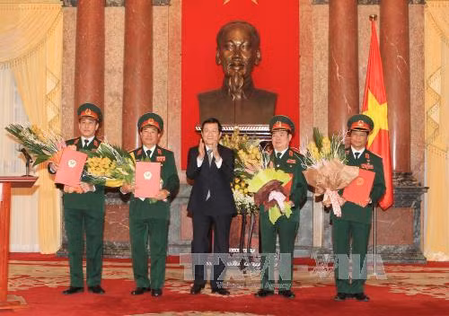 Phong hàm thượng tướng quân đội cho 4 đồng chí ảnh 1