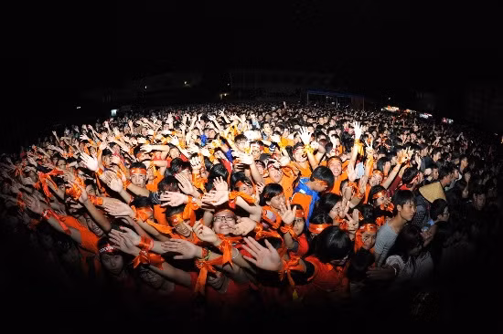 Rockstorm bùng cháy đất sông Hàn ảnh 9