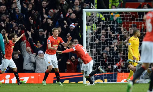 Manchester United vùi dập Liverpool ảnh 1