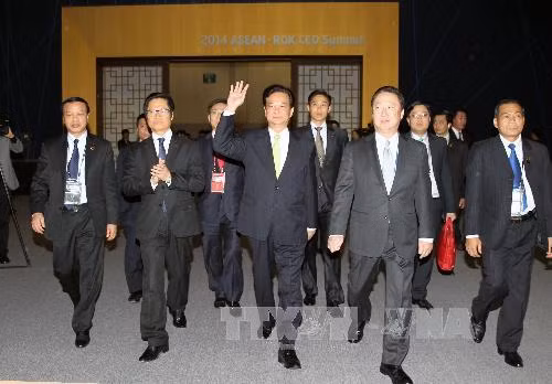 Thủ tướng phát biểu tại Diễn đàn doanh nghiệp ASEAN-Hàn Quốc ảnh 1